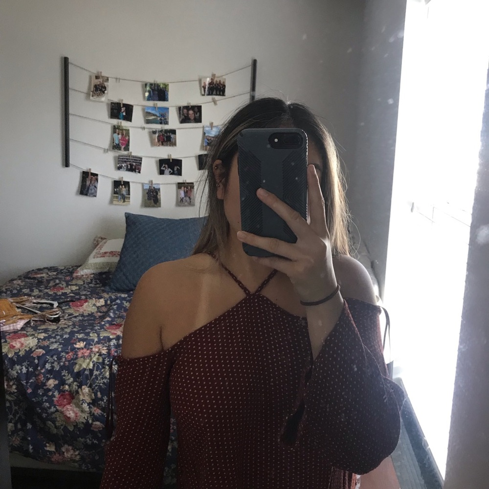 Off shoulder star top
